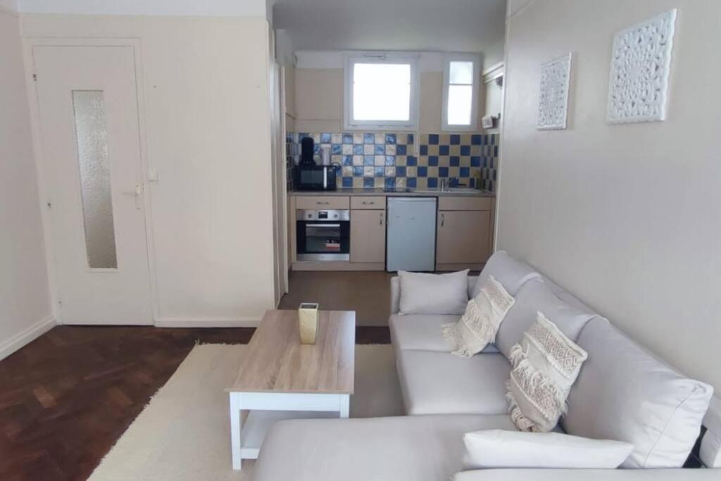 Appartement Tres Bien Place Chateauroux Exterior photo